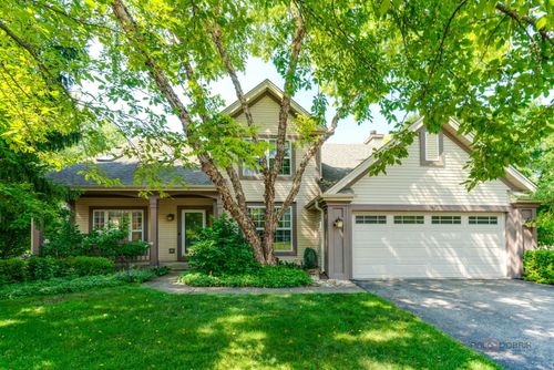 574 Meadowview Dr, Wauconda, IL, 60084-2381 | Card Image