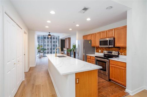 unit-815-3040 Peachtree Rd Nw, Atlanta, GA, 30305-2289 | Card Image
