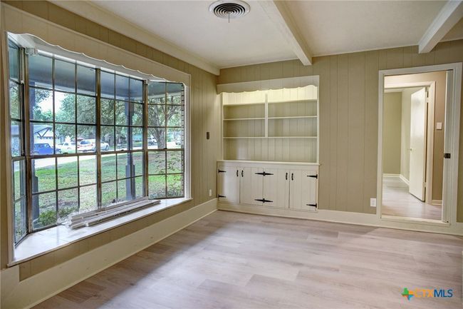 1705 Neuman St, House other with 4 bedrooms, 3 bathrooms and null parking in Gonzales TX | Image 6