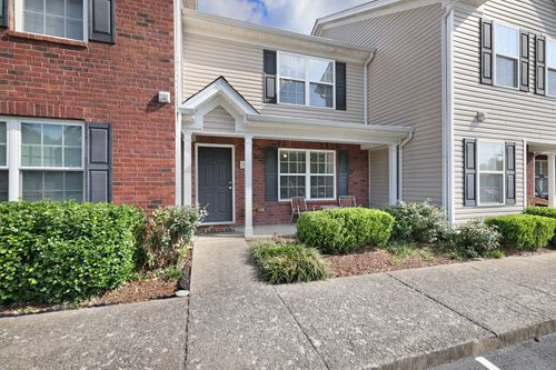 107 Oak Valley Cir, Smyrna, TN, 37167-8501 | Card Image