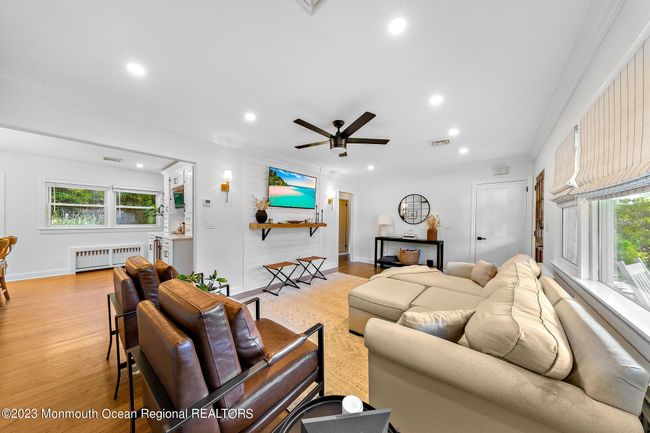 Living Room | Image 8