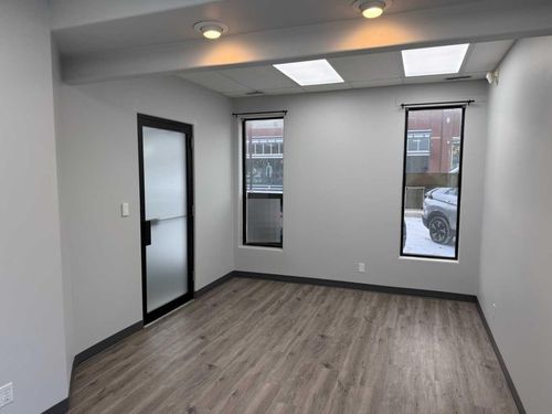 {{alt}} | Card Image