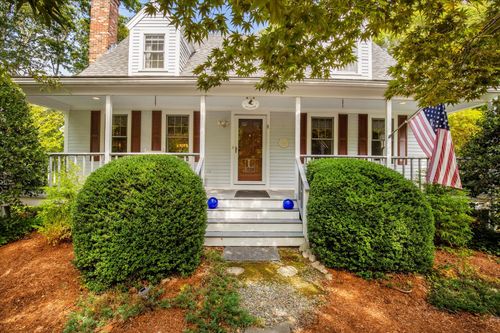 1 Manitoba Rd, Mashpee, MA, 02649-4524 | Card Image