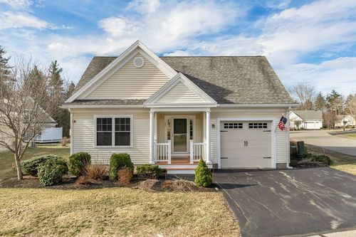 37-37 Birch Cir, Brentwood, NH, 03833-6140 | Card Image