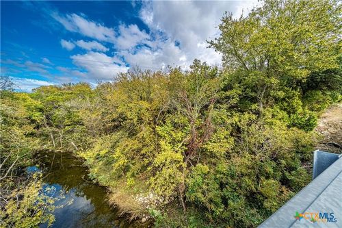 101 Creek Cliff Dr, Gatesville, TX, 76528-1010 | Card Image