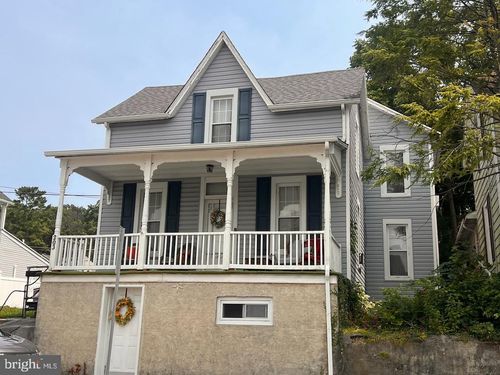 203 Lincoln Ave, EPHRATA, PA, 17522-2217 | Card Image