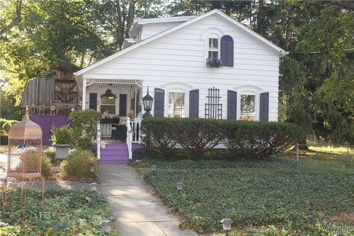 78 Evans St, Amherst, NY, 14221-5528 | Card Image