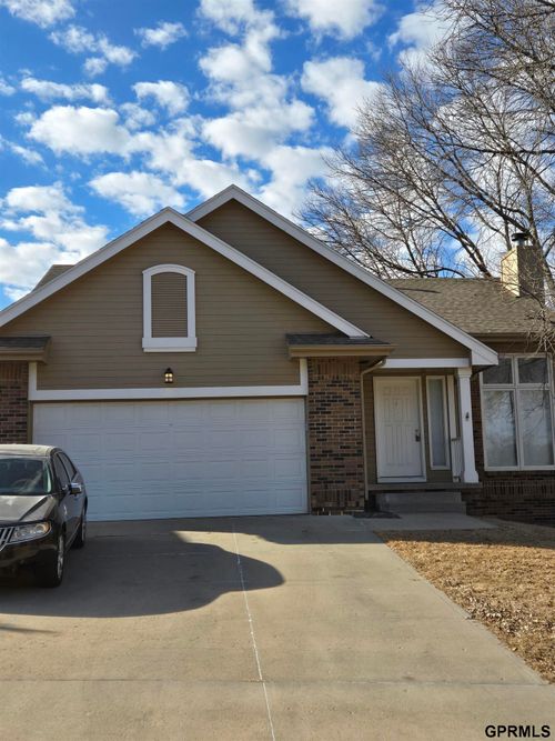 11353 Jaynes St, Omaha, NE, 68164-2181 | Card Image