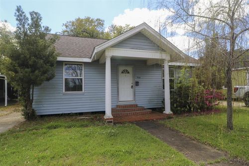 916 9th St Street, Lake Charles, LA, 70601 | Card Image