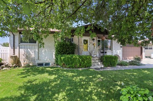 1704 Sorrento Dr, Woods Cross, UT, 84087-1629 | Card Image