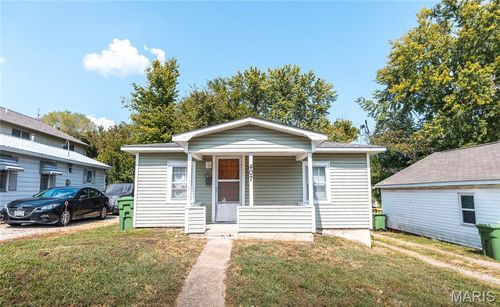 407 E 12th St, Rolla, MO, 65401-2754 | Card Image