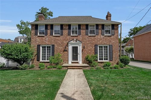 2 Millrace St N, Amherst, NY, 14221-5414 | Card Image