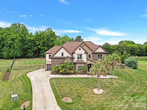 125 Leeward Shoals Lane, Mooresville, NC, 28117 | Card Image
