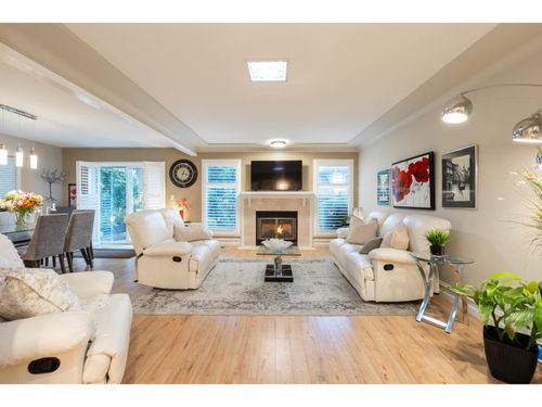 4-12945 17 Avenue, Surrey, BC, V4A8T7 | Card Image