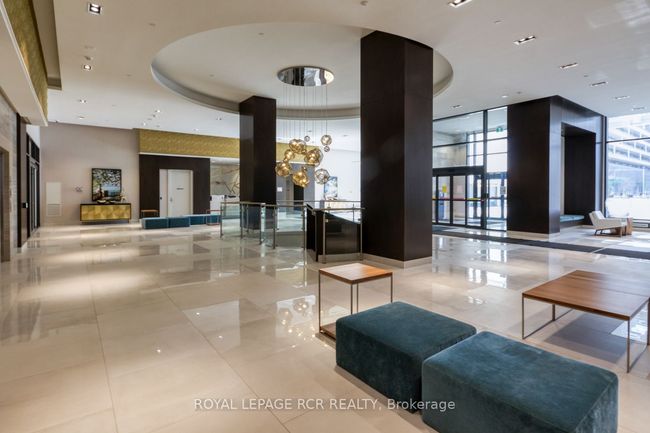 425 - 9000 Jane St, Condo with 1 bedrooms, 2 bathrooms and null parking in Concord ON | Image 32