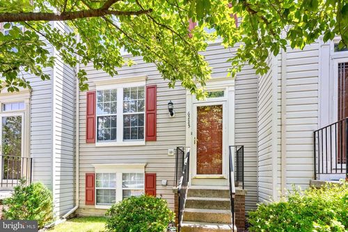 6225 Bella Dr, CENTREVILLE, VA, 20121-5300 | Card Image