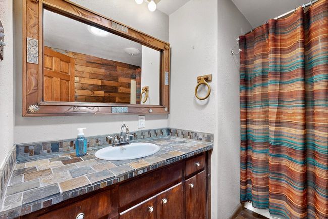 38 Chipmunk Ln, House other with 3 bedrooms, 1 bathrooms and null parking in Tijeras NM | Image 14