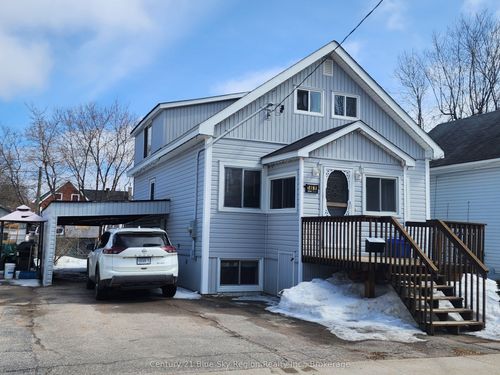 146 Fifth Ave W, North Bay, ON, P1B3N5 | Card Image