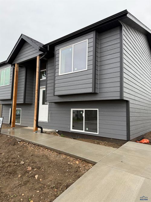 868 Yorktown Blvd, Box Elder, SD, 57719-8030 | Card Image