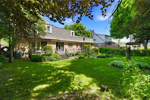 302 Parkside Drive, Hamilton, ON, L0R2H0 | Card Image