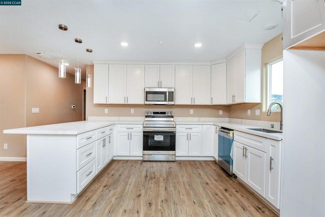 76 Cornwall St, House other with 4 bedrooms, 2 bathrooms and 2 parking in Pittsburg CA | Image 13