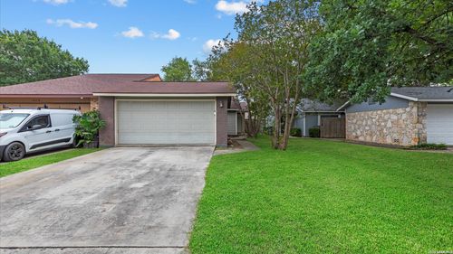 6822 Mountain Spring St, San Antonio, TX, 78249-2611 | Card Image