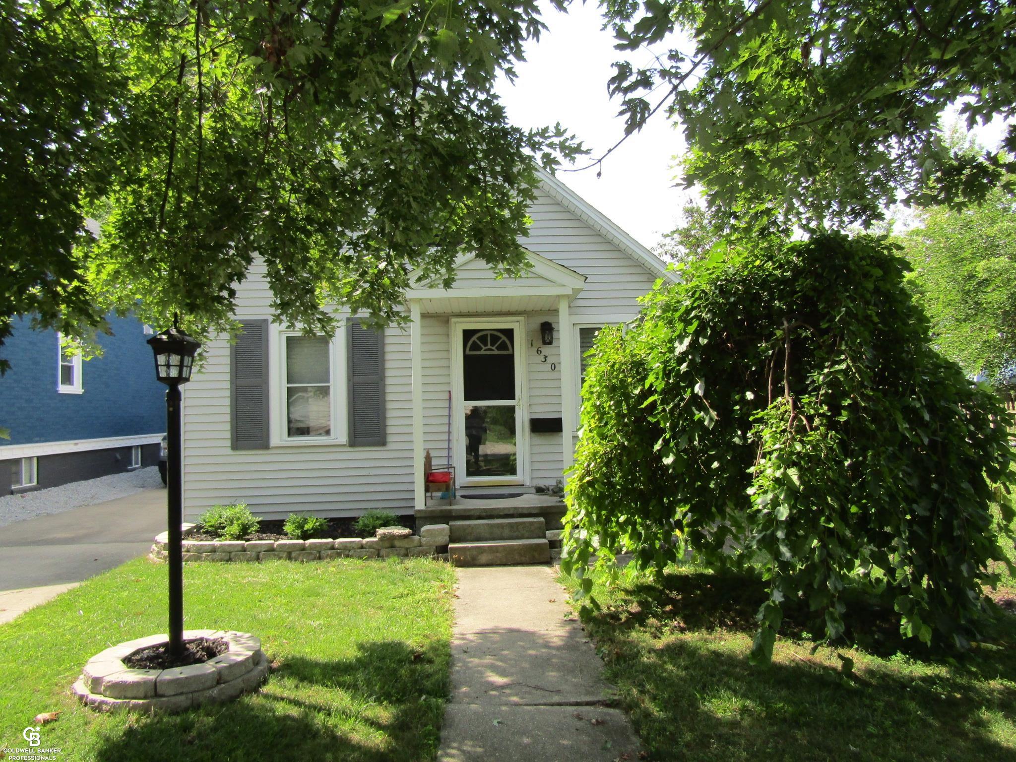 Wells St, Port Huron, MI 48060
