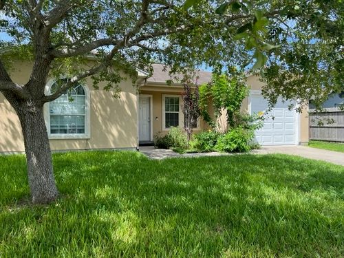 5926 Community Dr, Corpus Christi, TX, 78412-4766 | Card Image