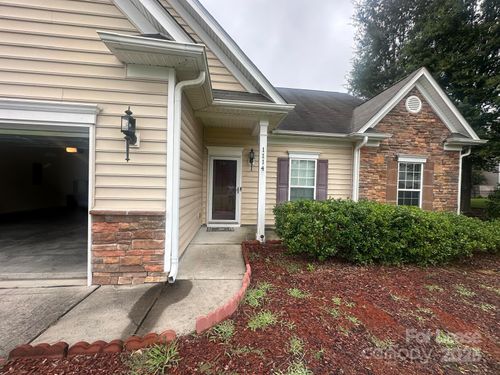 1114 Rockwell View Rd, Matthews, NC, 28105-5036 | Card Image