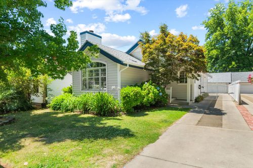 878 56th Street, Sacramento, CA, 95819 | Card Image