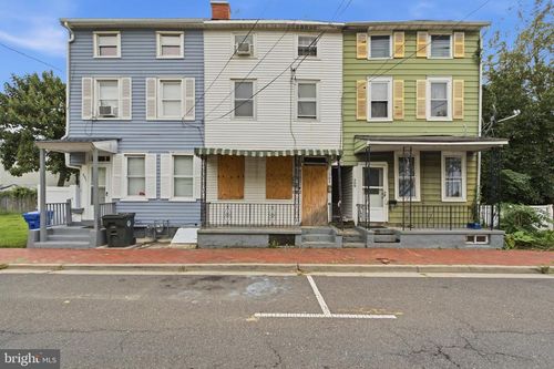 507 Lawrence St, Burlington, NJ, 08016-1621 | Card Image