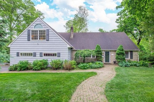 12 Yorke Rd, Mountain Lakes, NJ, 07046-1444 | Card Image