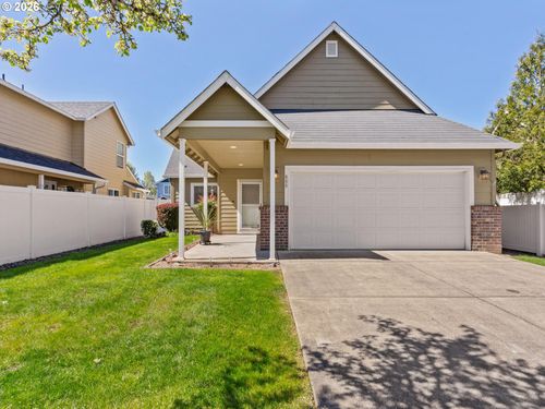 608 Se 15th Ave, Battle Ground, WA, 98604-8615 | Card Image