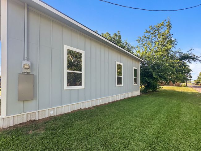 609 North Ave, House other with 3 bedrooms, 2 bathrooms and null parking in Whitesboro TX | Image 19