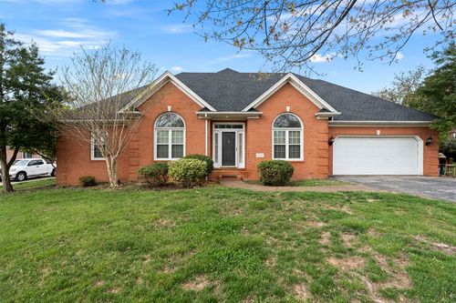 2941 Meadow Ridge Ct, Bowling Green, KY, 42104-4716 | Card Image