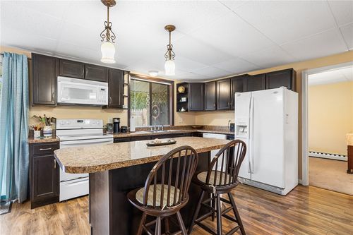2b-40 Kingsland Ct, Charlestown, RI, 02813-3139 | Card Image