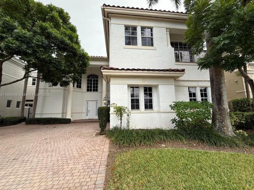 996 Sanibel Dr, Hollywood, FL, 33019-5036 | Card Image
