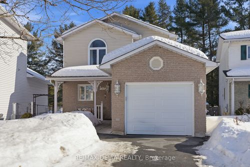 301 Bonavista St, Rockland, ON, K4K1N8 | Card Image