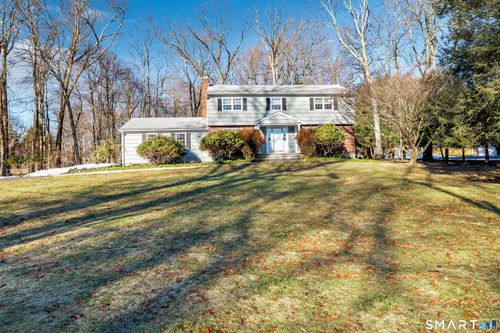 43 Limerick Rd, Trumbull, CT, 06611-1828 | Card Image