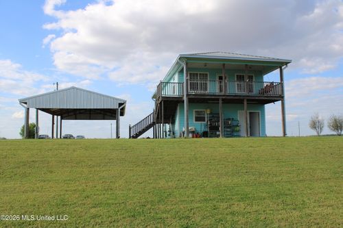 219 Bungalow Ln, Tchula, MS, 39169-8501 | Card Image