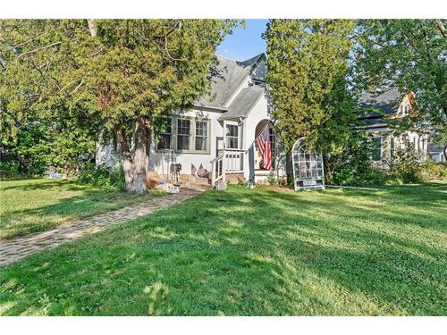 1303 3rd St, Hudson, WI, 54016-1224 | Card Image