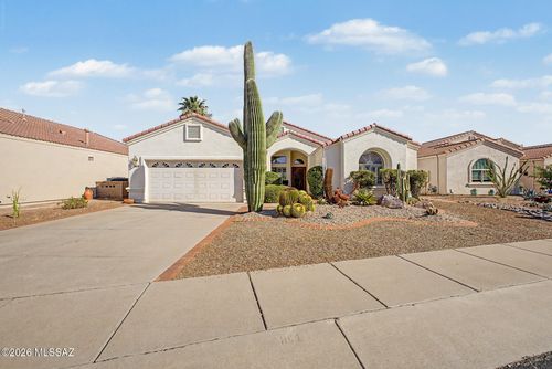2727 S Fade Dr, Green Valley, AZ, 85614-1152 | Card Image