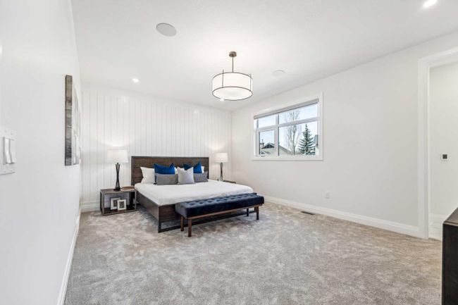 456 Discovery Place Sw, Home with 6 bedrooms, 4 bathrooms and 4 parking in Calgary AB | Image 22