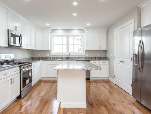 unit-2-579 Summit St, Fall River, MA, 02724-1776 | Card Image