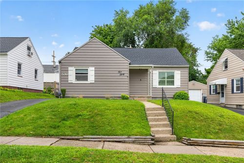 530 Tarrington Rd, Irondequoit, NY, 14609-5717 | Card Image