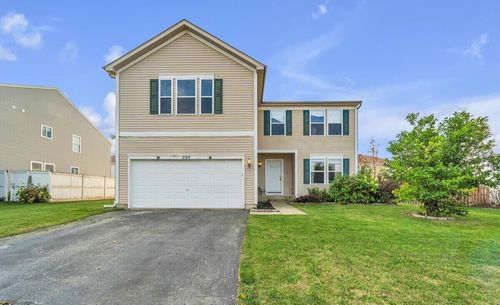 209 W Sunflower Street, Elkhorn, WI, 53121 | Card Image