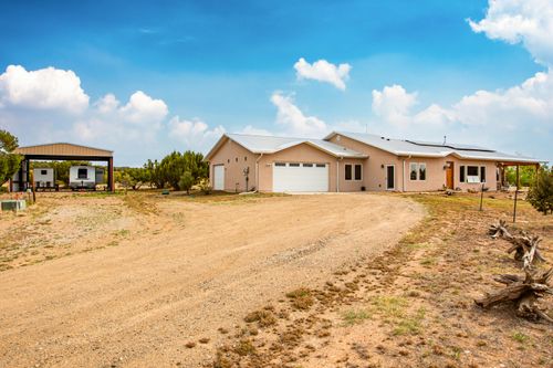 1322 Mountain Valley Rd, Edgewood, NM, 87015-8100 | Card Image