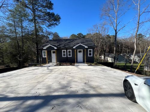 1380 Lida St, Dalton, GA, 30720-8352 | Card Image