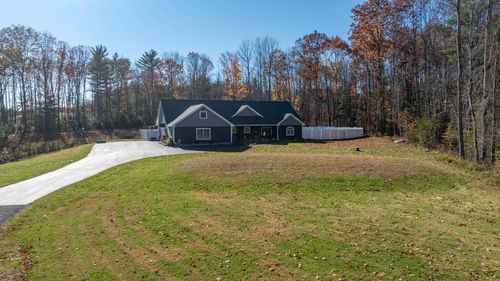 41 Country Lane, Windsor, ME, 04363 | Card Image