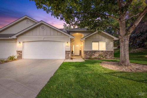 743 N Eagle Rd., Eagle, ID, 83616 | Card Image